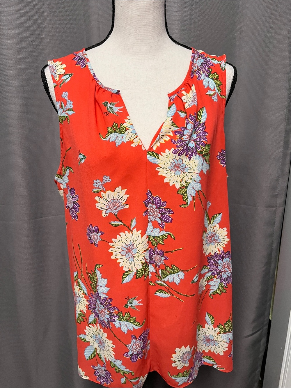 Rose & Olive Coral Red Floral Sleeveless Notch Neck Blouse